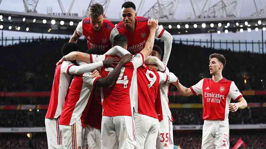 Arsenal’s Champions League Hopes Dwindle: Can They Overcome Historical Hurdles?